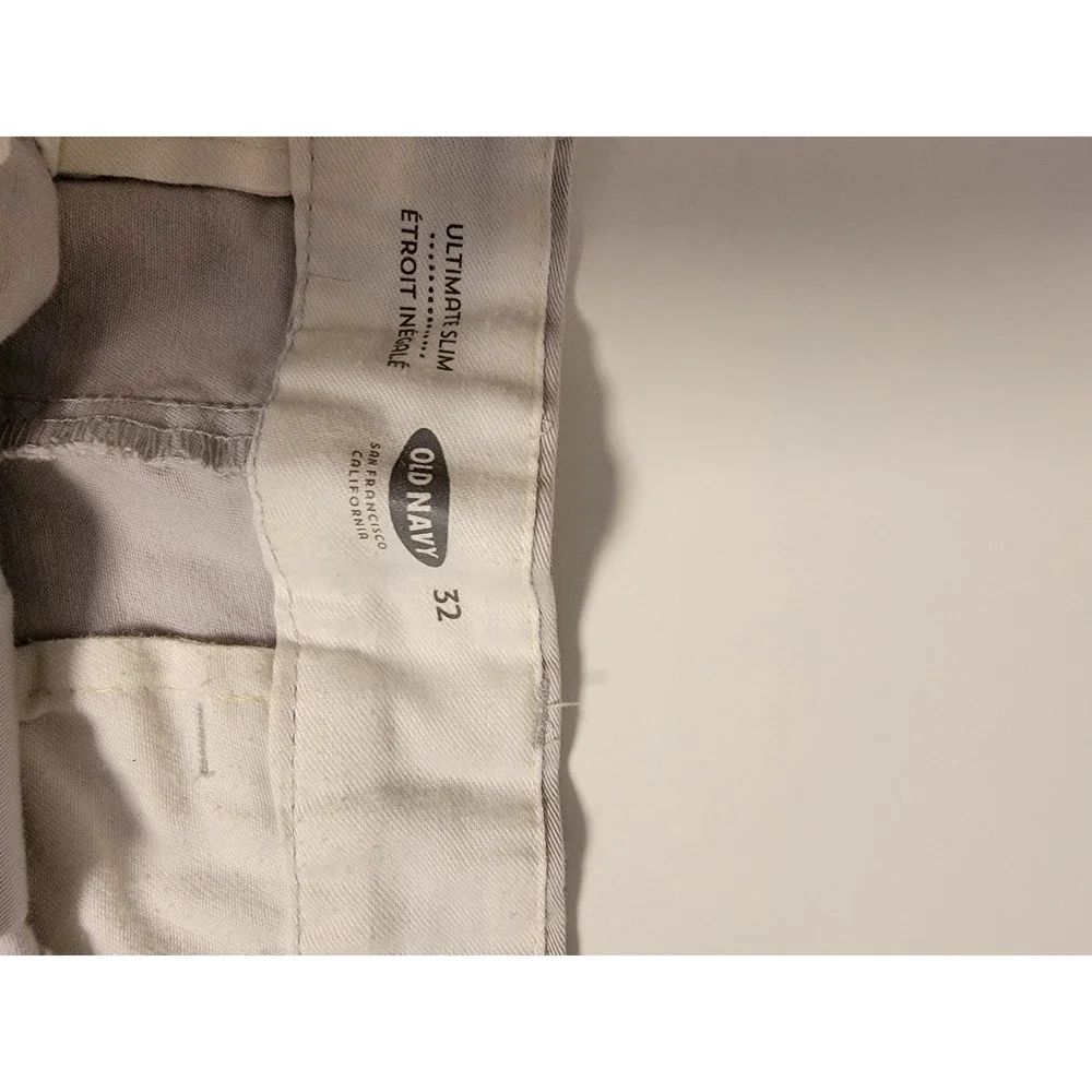 Old Navy Mens 32 Ultimate Slim Gray American Flag Embroidered Chino Shorts 9in